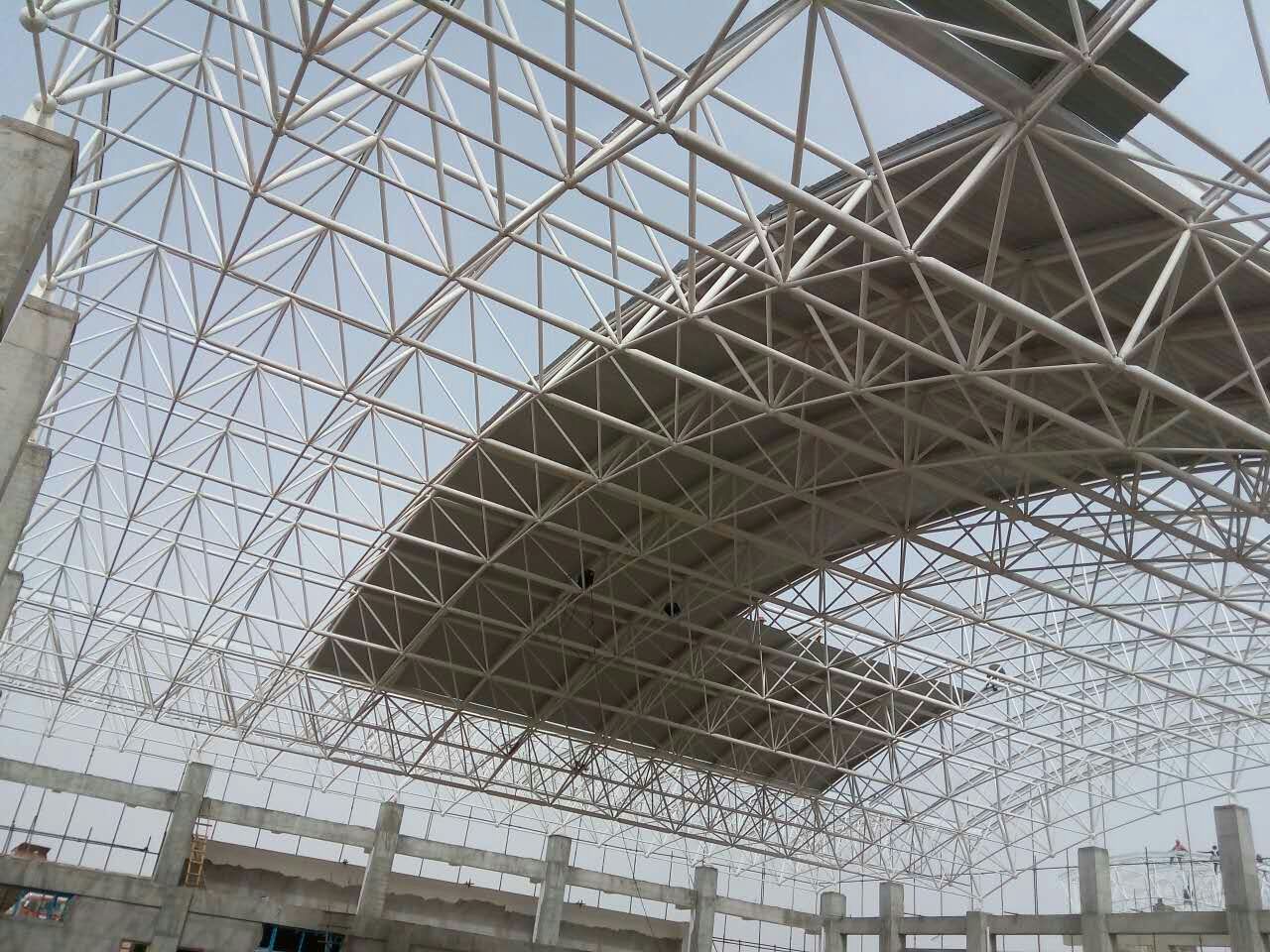 朝阳青岛一汽网架